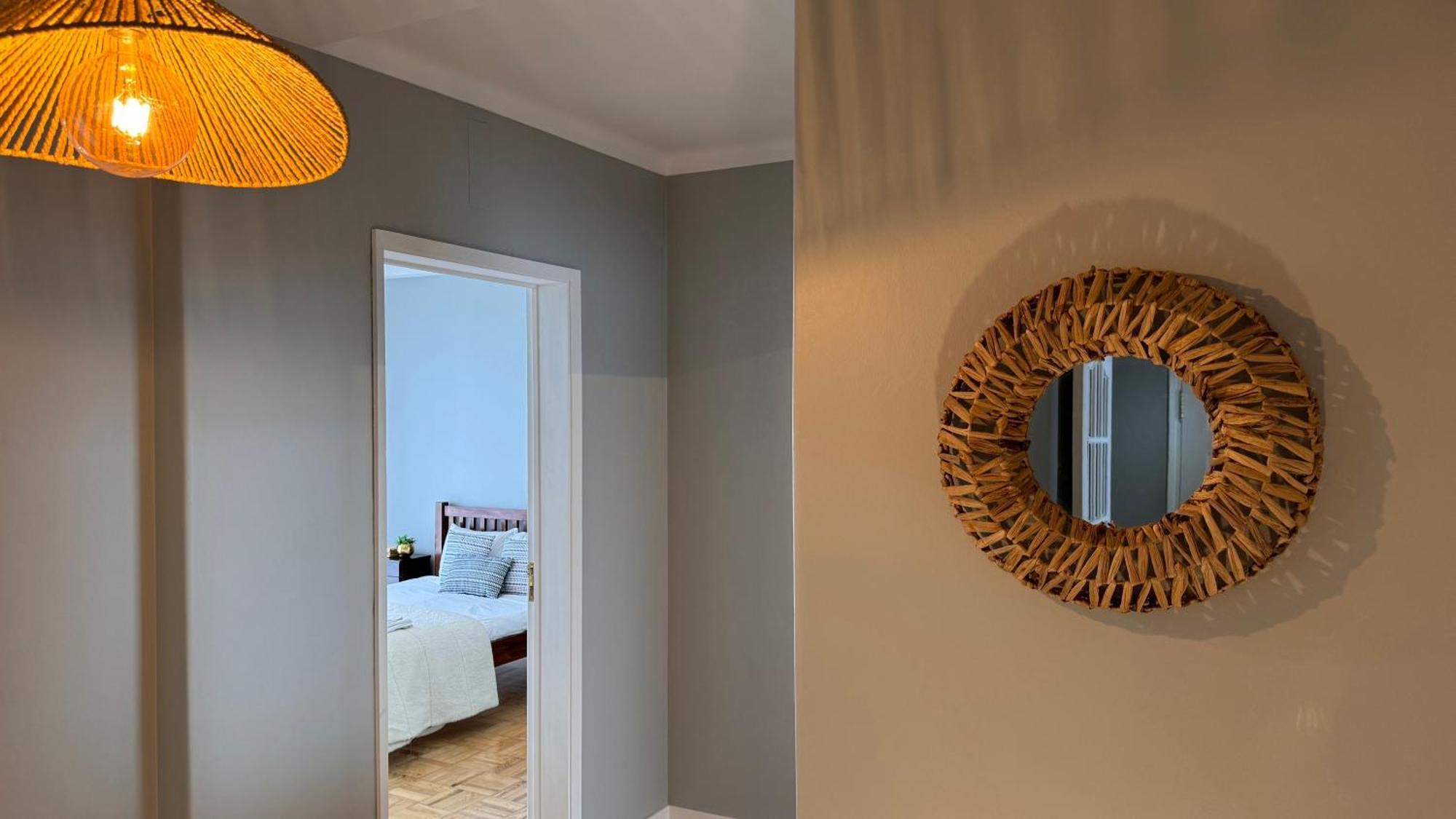 Sunny 4 Bedroom Apartment - With View Коїмбра Екстер'єр фото